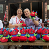 绣出千年苗寨振兴路 ——湘西职院民族艺术学院暑期“三下乡”夯吉村实践纪实
