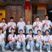 湘西职院旅游管理学院深入十八洞苗绣基地开展英语辅导志愿服务