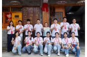 湘西职院旅游管理学院深入十八洞苗绣基地开展英语辅导志愿服务