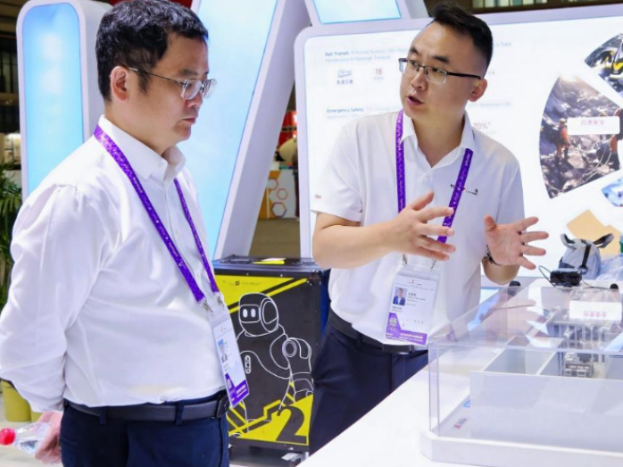 湖南铁道职院亮相第48届世界技能大赛 签署中乌轨道交通职教合作协议