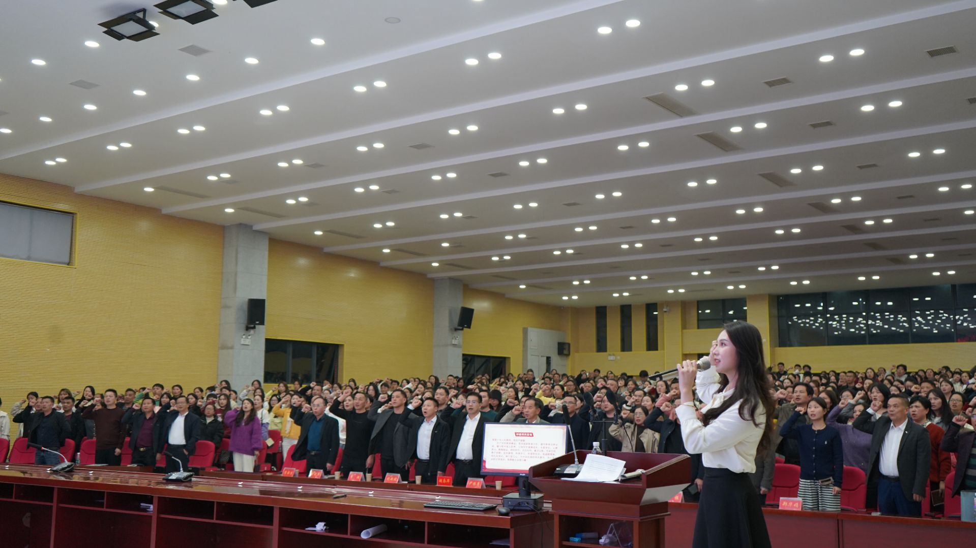 0e4d1305ccc2ba33014e21f1abc0c048.jpg 0e4d1305ccc2ba33014e21f1abc0c048.jpg