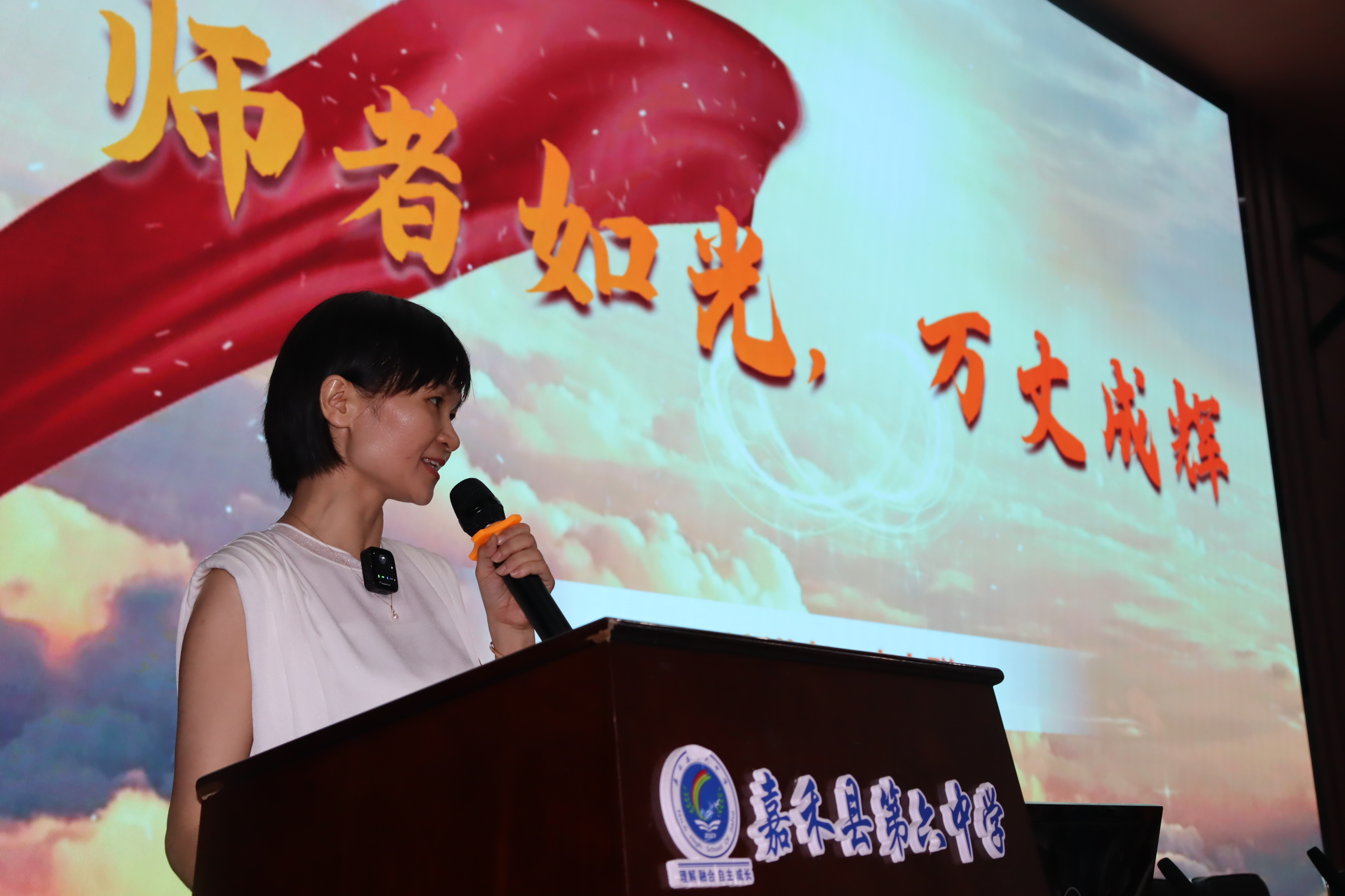 a8914d3f1425d8af6105cf056cdb385.jpg
