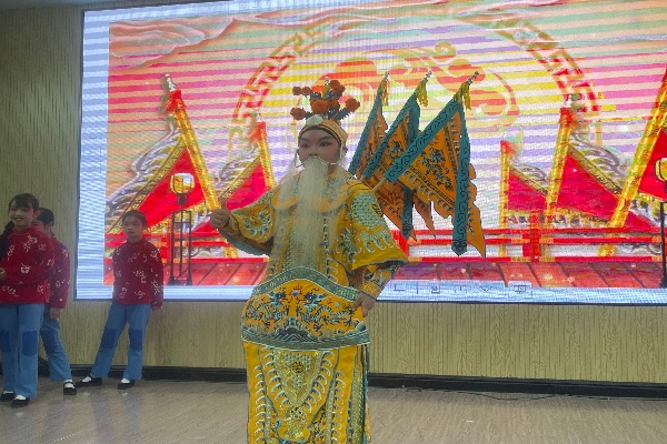 决赛启幕2..jpg