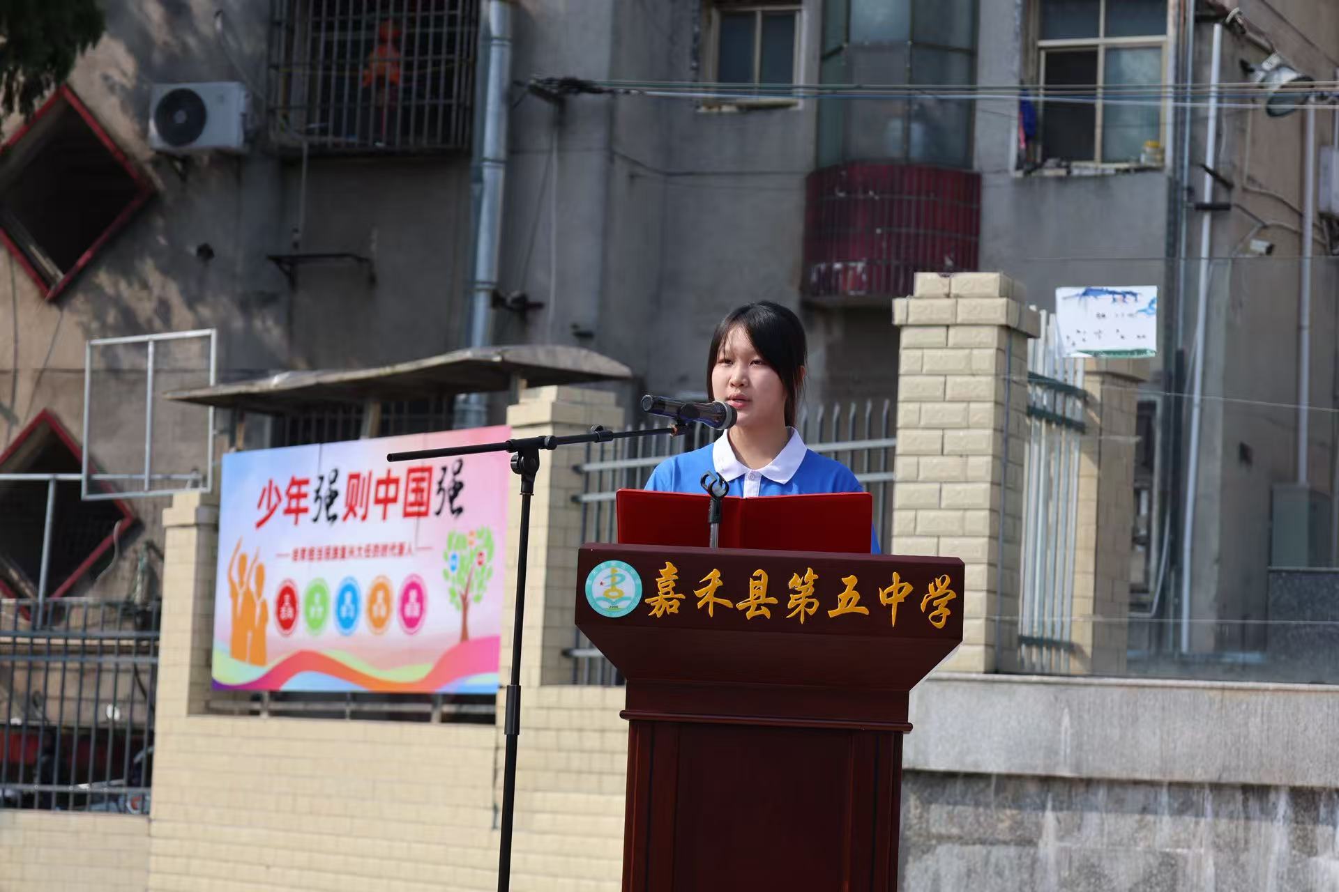 学生代表发言。.jpg