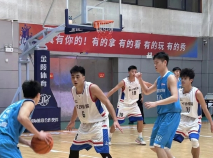 长沙航空职院：获得湖南省第七届高职高专学生篮球比赛甲组第六名
