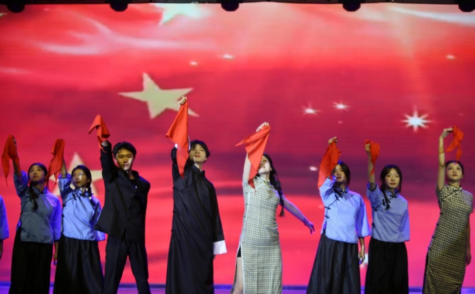 长沙商贸旅游职院：一场红色展演唱响“青春之歌”
