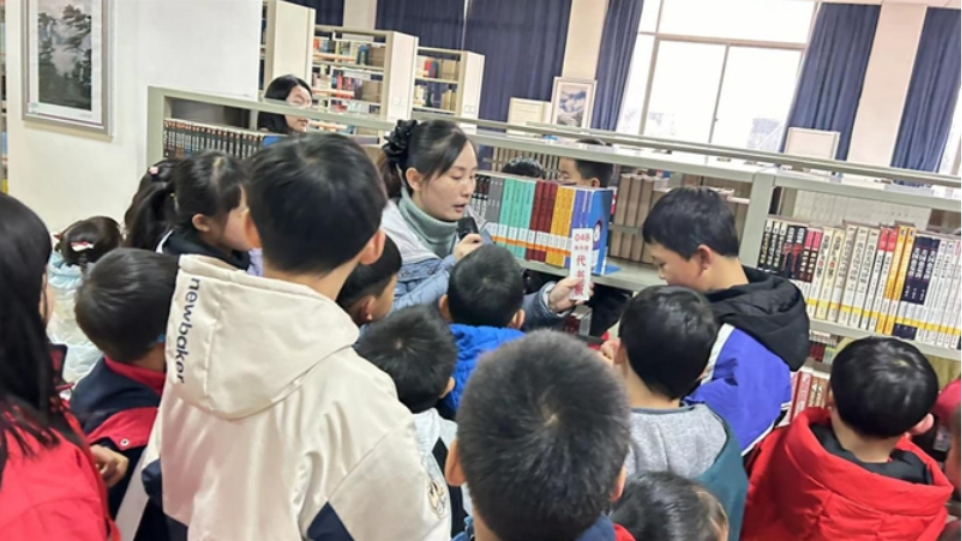 湖南工业职院：开展“图书管理员”主题教职工子弟社会实践活动