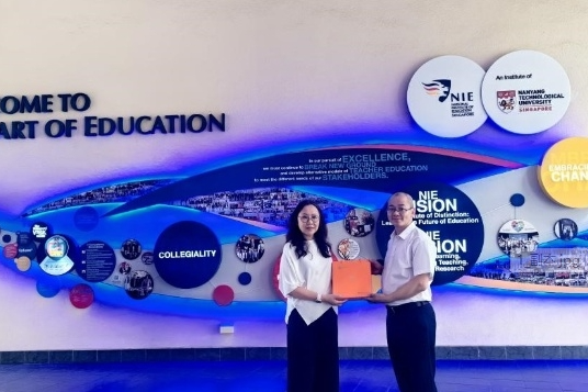 湖南机电职业技术学院教师代表团访问新加坡，推动国际交流与合作