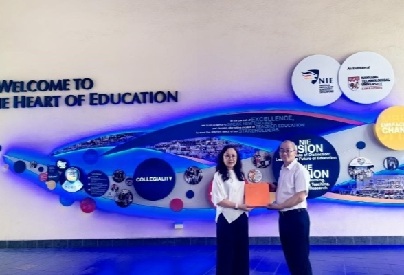 湖南机电职业技术学院教师代表团访问新加坡，推动国际交流与合作