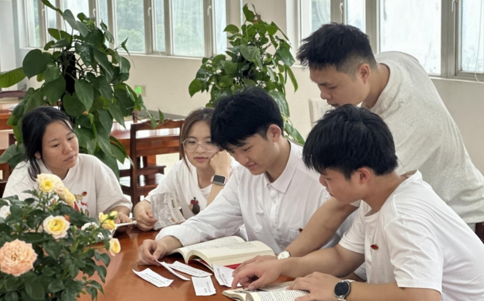 扫码寻宝、拼图闯关……党史还能这样学