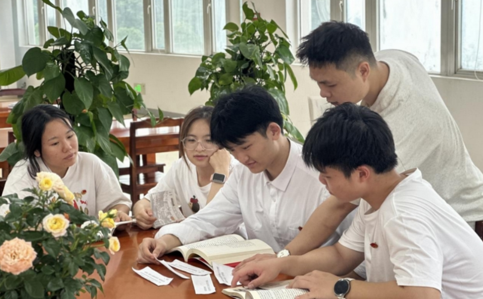 扫码寻宝、拼图闯关……党史还能这样学