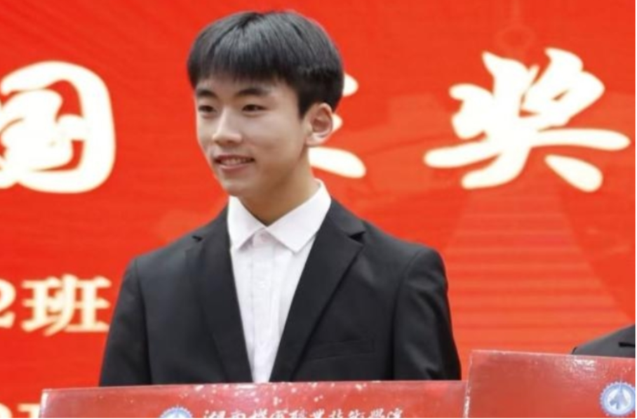 湖南机电职院优秀学生吴新坪：技炫青春，能创未来