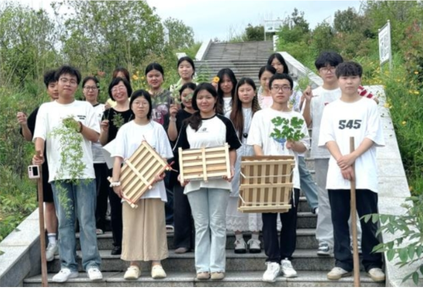 湖南化工职业技术学院：探百草、制标本，在实践中传承中医药文化