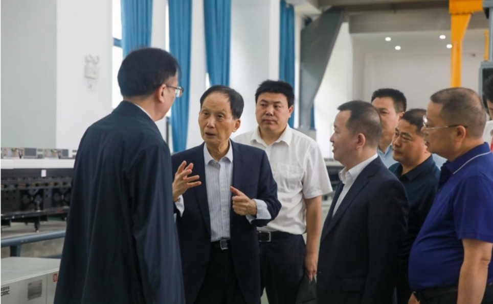 湖南铁科职院：院士来校调研指导 赋能轨道交通技术攻坚
