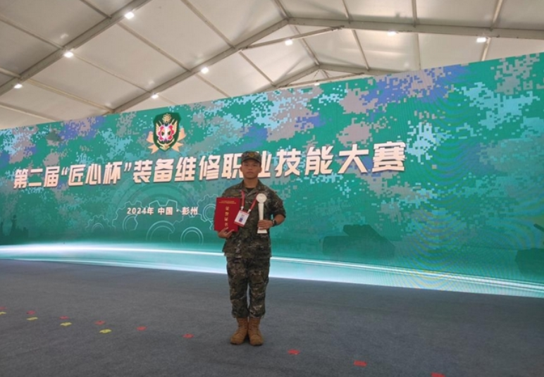 长沙航院2022届毕业生荣立战备训练二等功
