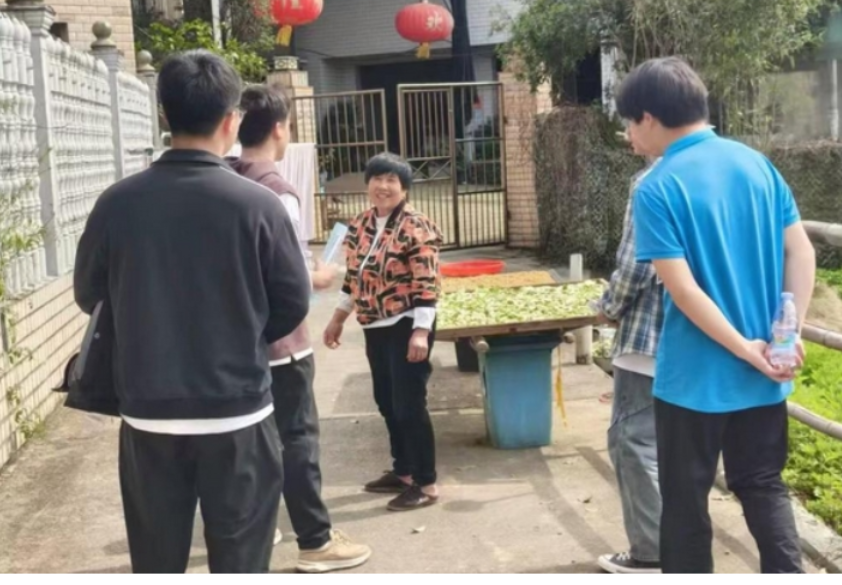 长沙航院电子学院电子协会开展“暖心走访，传递青春正能量”走访活动