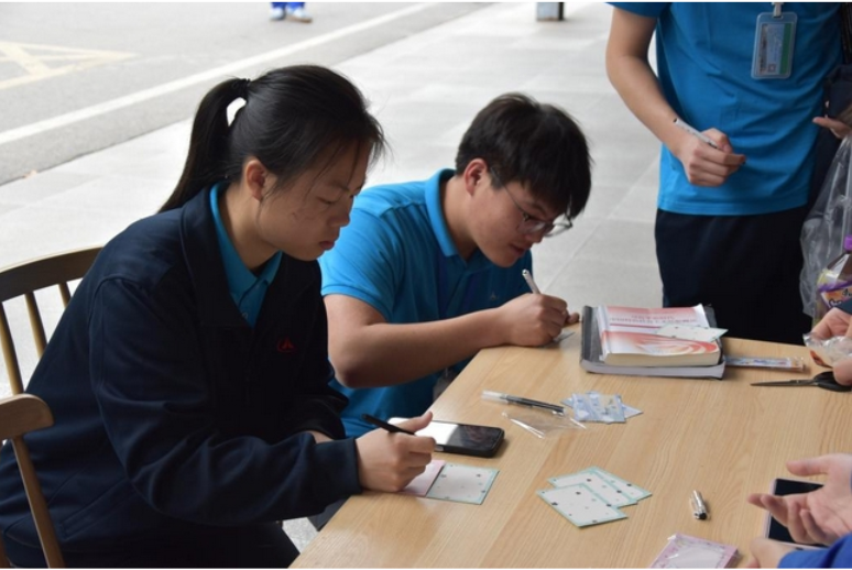 长沙航院机制学院开展“光盘成习惯，美好不‘食’言”主题活动
