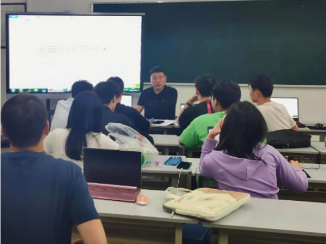 匠心育苗赋能双创 青春筑梦启航湖铁——湖南铁道职院恒创工作室纪实