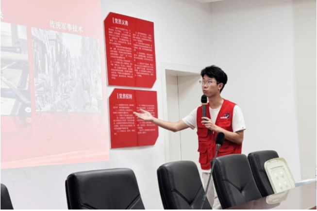 长沙航院航空馆志愿服务队深入社区开展科普实践活动