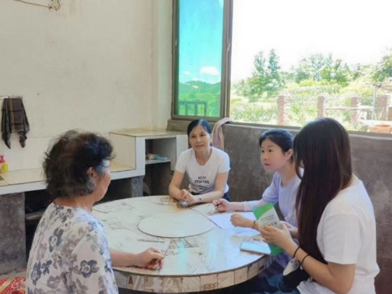 情系学子家 共筑成才路——湖南工程职院工程建设学院深入开展暑期家访活动