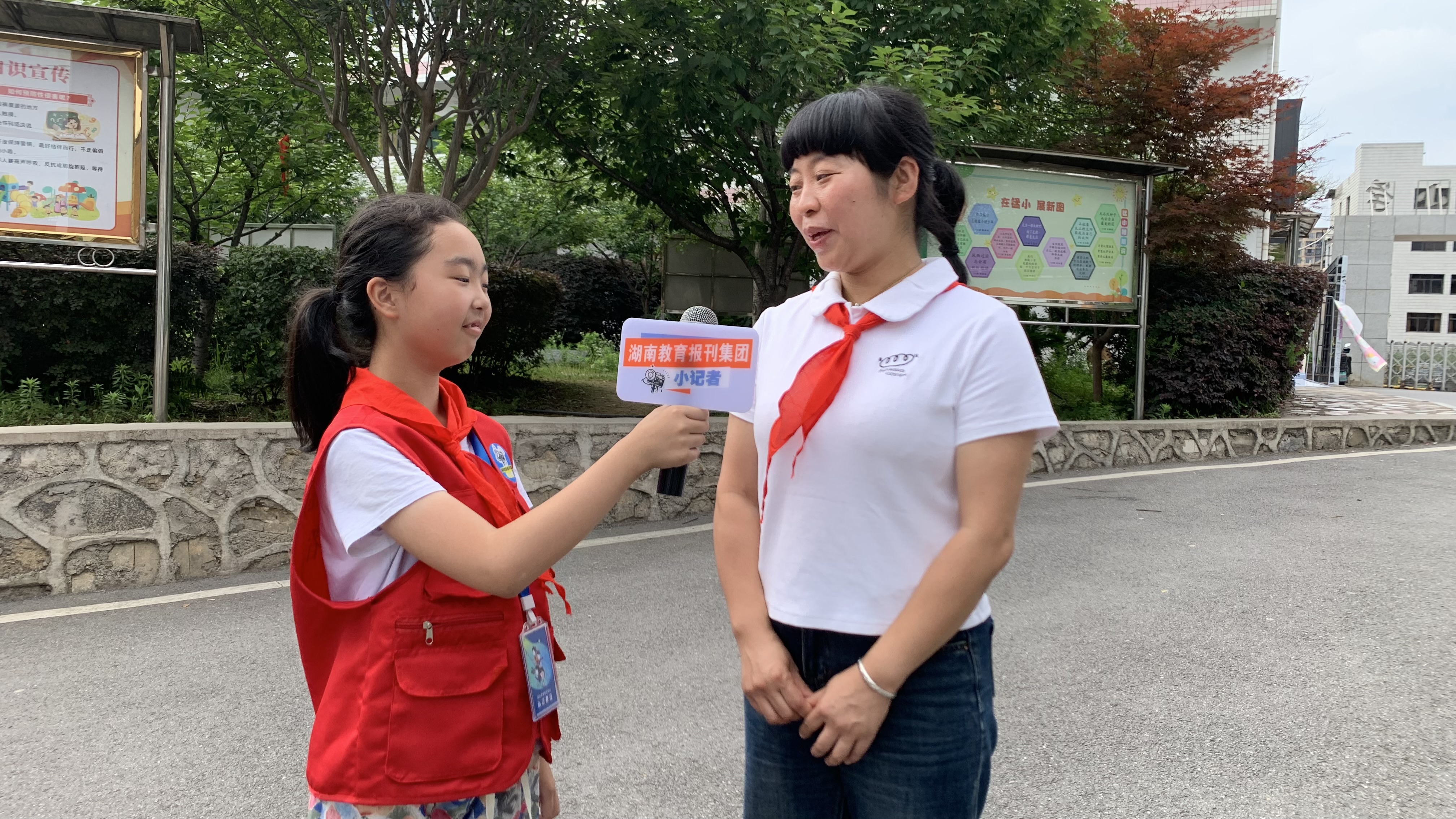 小记者汤钰茹.JPG
