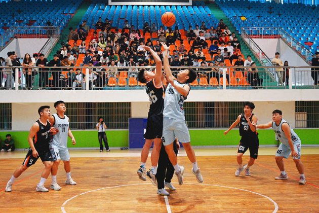 湖南交通工程学院第九届“交院杯”大学生篮球赛火热开战