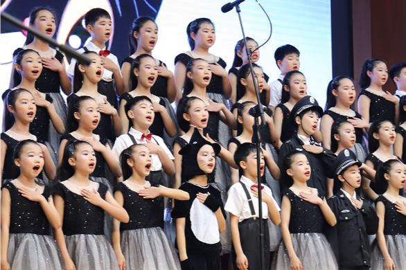 临武县举行2024年“热血当歌 勇毅前行”中小学生合唱比赛