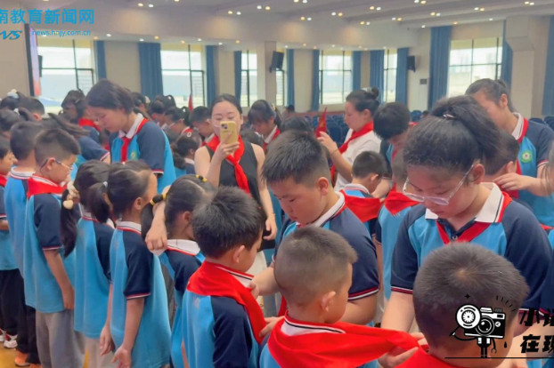 【汨罗站】童心向党薪火传，红领巾下启新程，汨罗实验小学举行 2026 年新队员入队仪式