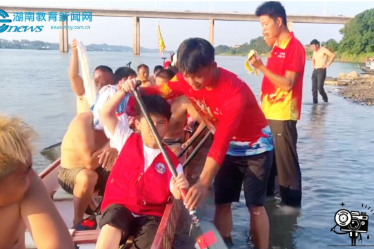 【衡东站】走近龙舟赛场，解锁逐浪初心，衡东县新塘镇中心学校小记者化身队员感悟传统民俗