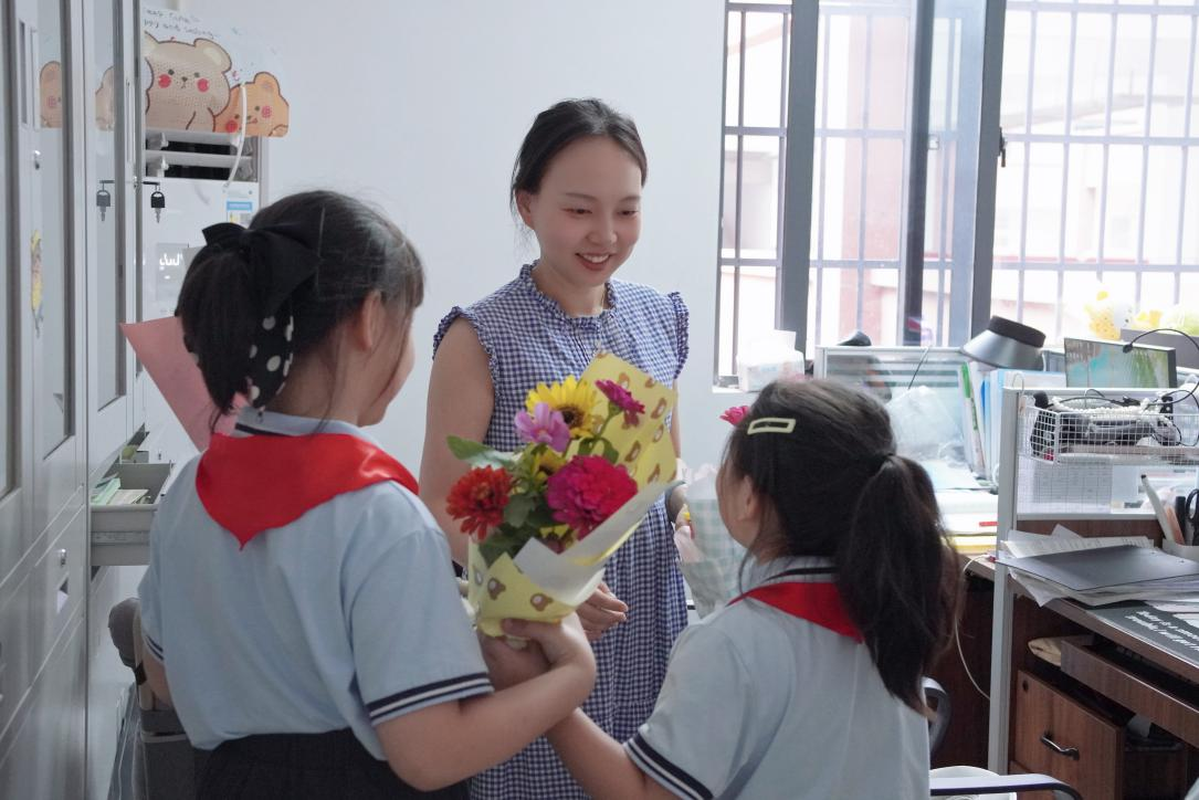 洗马湖赠花1.png