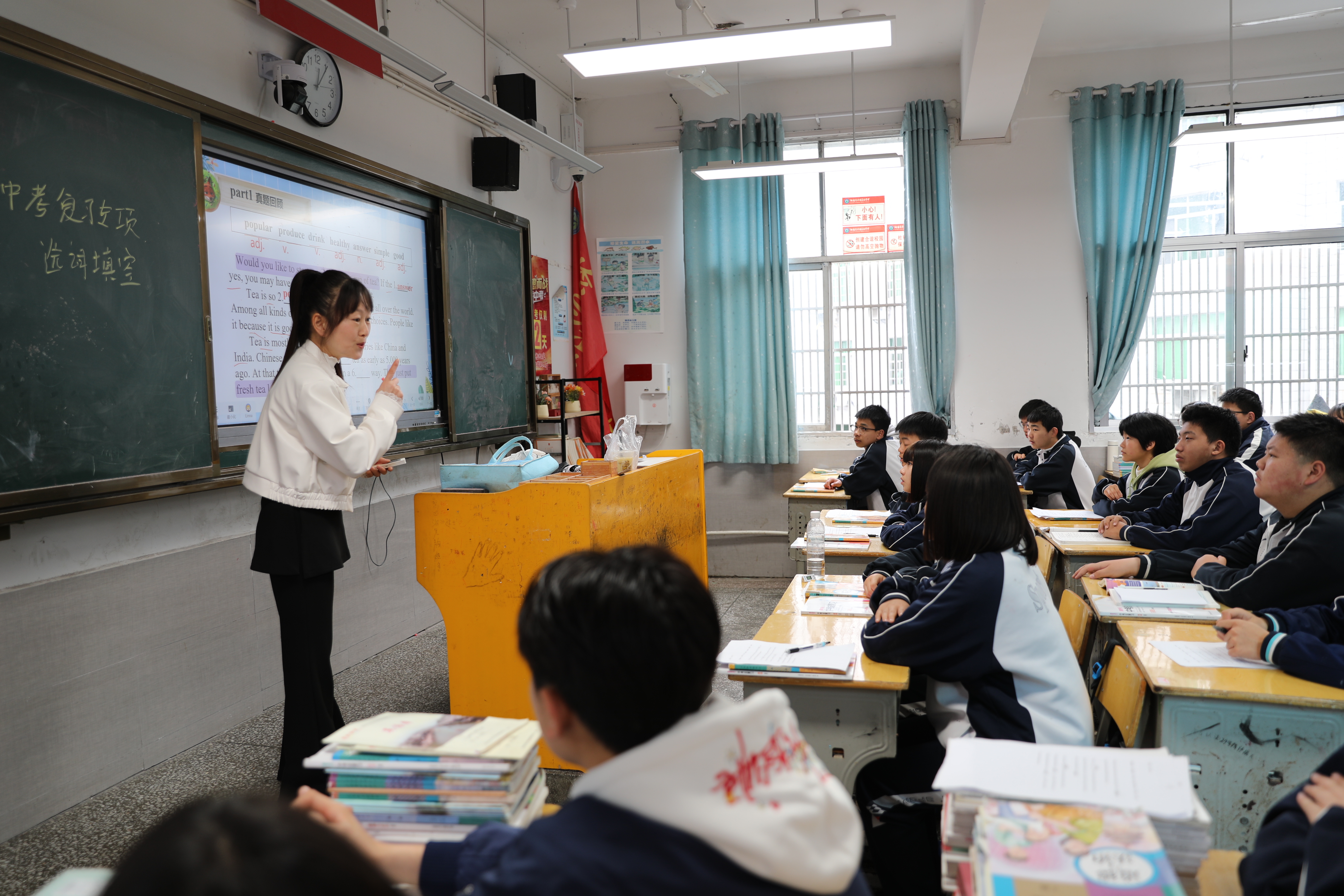 4b2f5ee0e3874c0a1bb38165614d94b6.jpg 4b2f5ee0e3874c0a1bb38165614d94b6.jpg