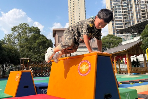 799c8687a7b9a8b68c10b75393cd2608 - 副本.jpg