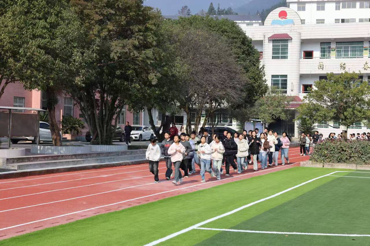 微信图片_20251211092819.jpg 微信图片_20251211092819.jpg