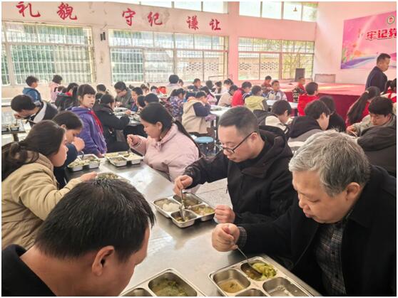 QQ图片20251210170131.jpg QQ图片20251210170131.jpg