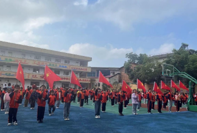 岳阳市云溪区岳化一小：赓续红色血脉，争做优秀队员