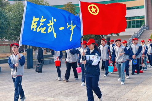 临武一中：“话雷锋”更“化雷锋”