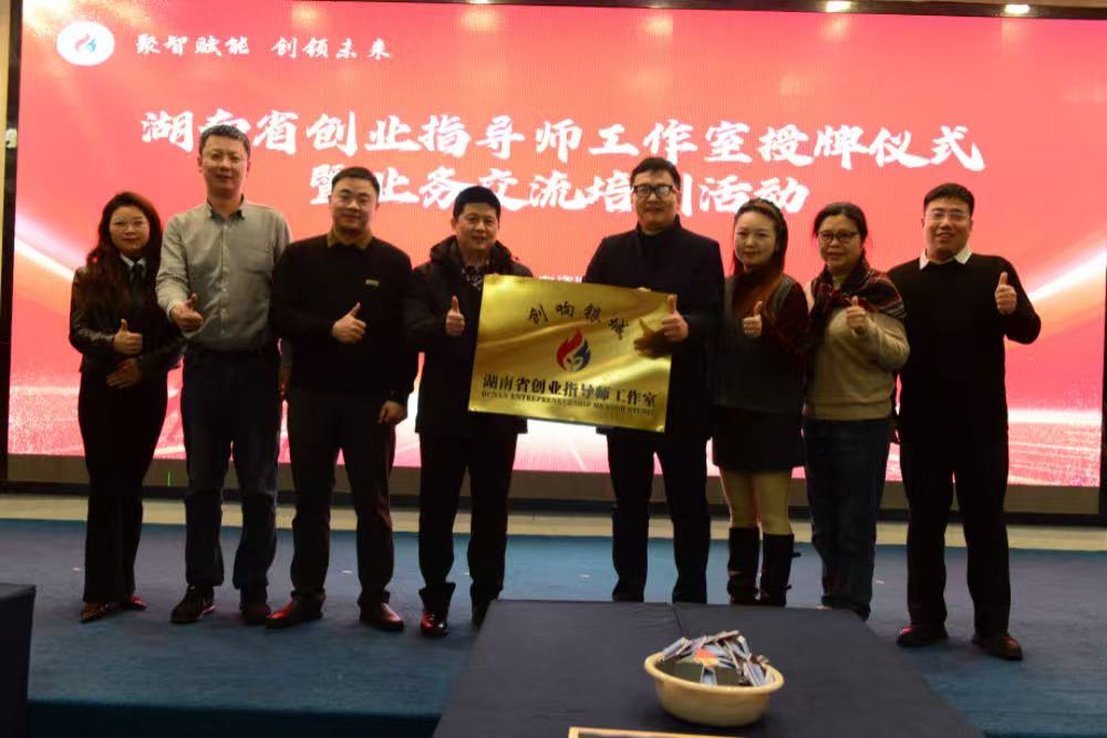 9d7fc461b0865f4bf0abc6b06111fc93.jpg 9d7fc461b0865f4bf0abc6b06111fc93.jpg