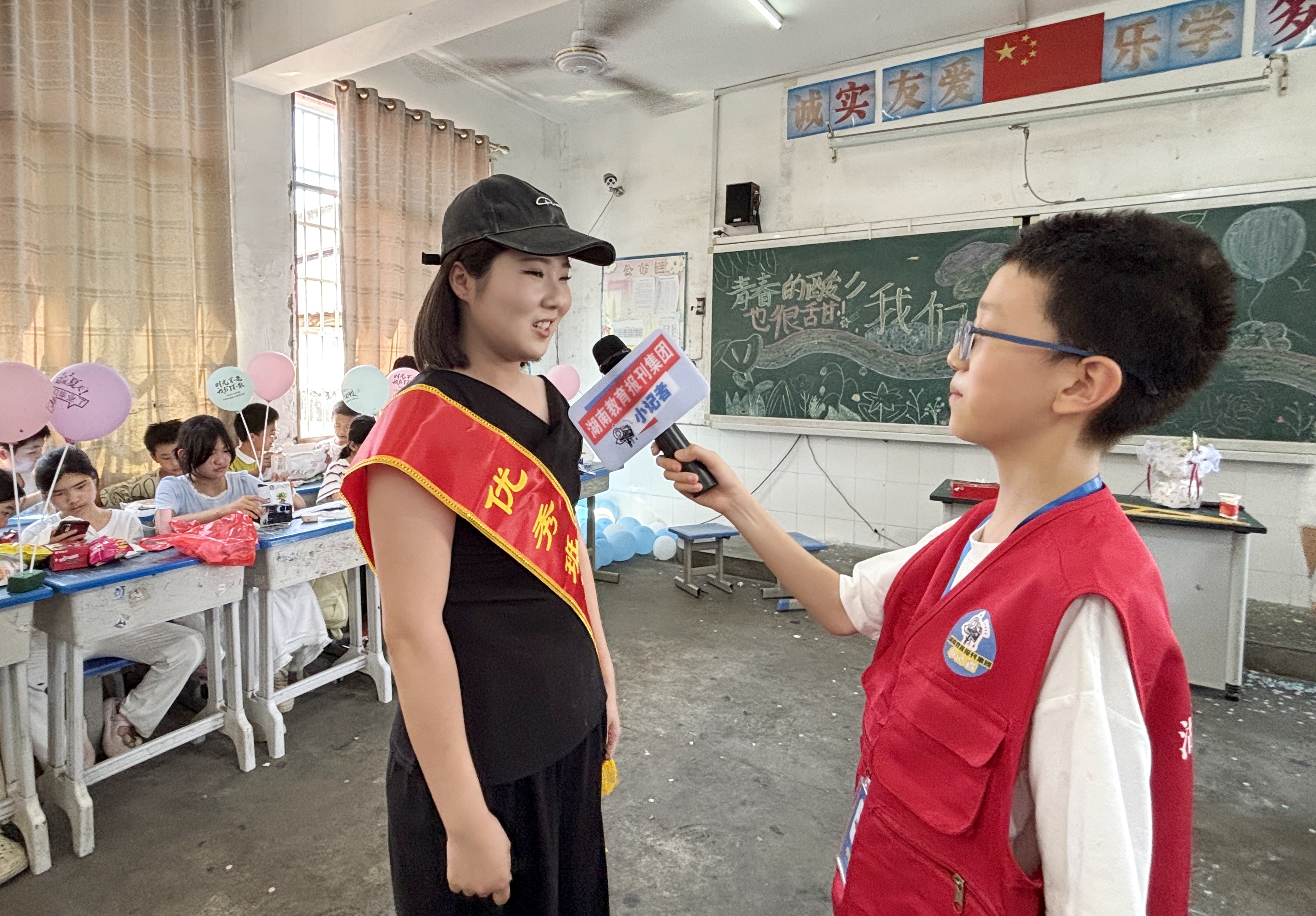 采访陈茜老师_副本.jpg