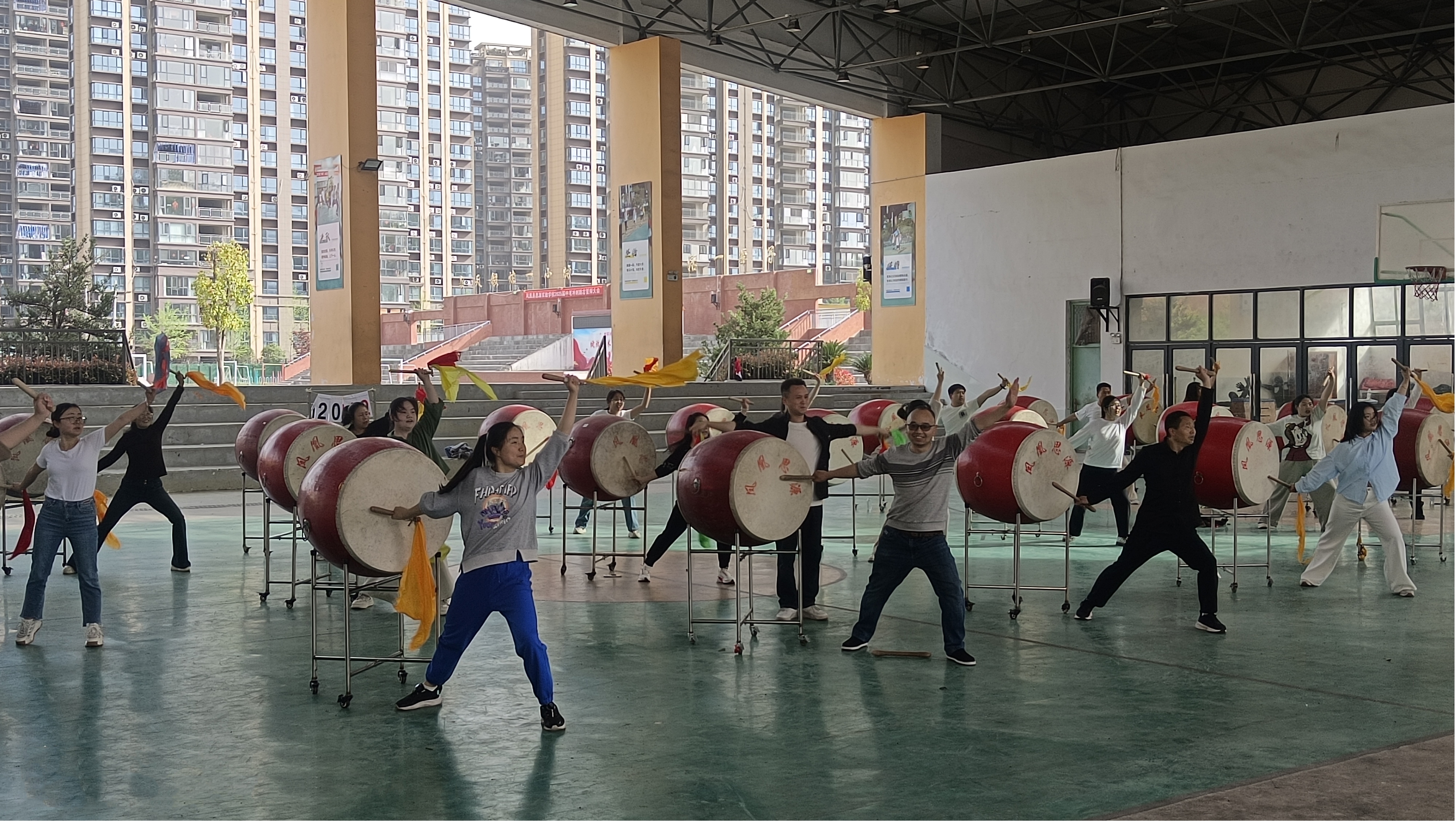 苗族鼓舞学员训练现场.jpg