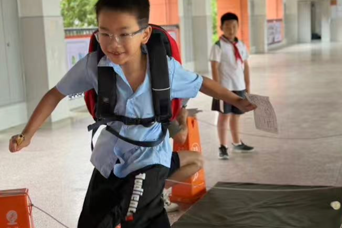 赓续长征精神血脉 启航霞凝崭新征程——青竹湖湘一小学部霞凝校区2026秋季学期主题报到活动纪实 