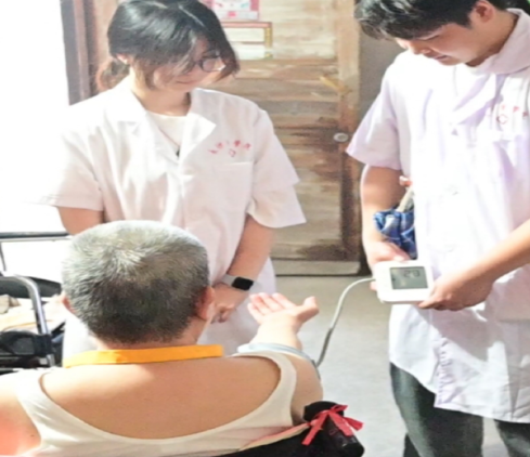 【2025三下乡】长沙医学院：情暖张谷英 健康送万家