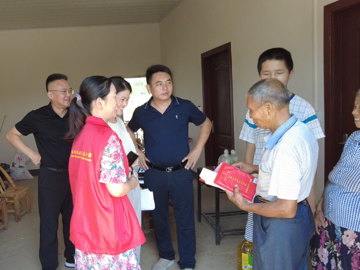 人人公益，久久温暖——湖南省温暖工程基金会“一对一”助学计划惠及困境学子