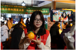 脐橙满枝学子助，湘超赛场架起暖心“销售桥”