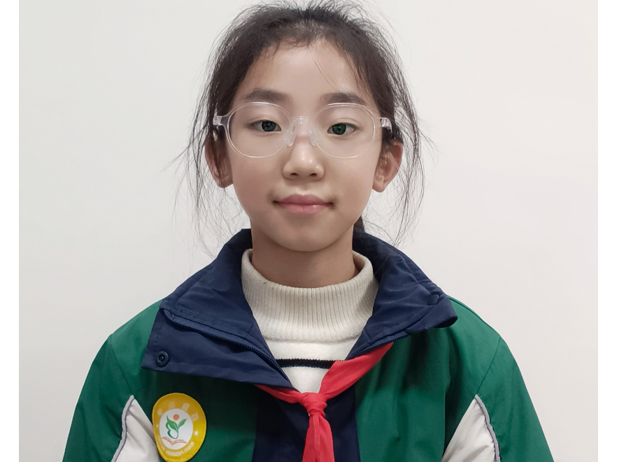 【浏阳站】蔺梓瑶：让钢笔成为话筒 让作文纸成为舞台