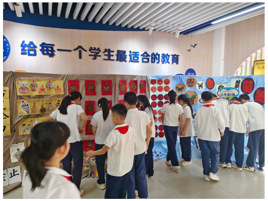 湘阴县城东学校：以美润心 学子巧手复刻千年古文化