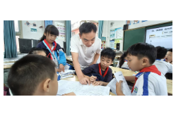 新晃：教研赋能精准发力 优化“3+5”高效课堂建设
