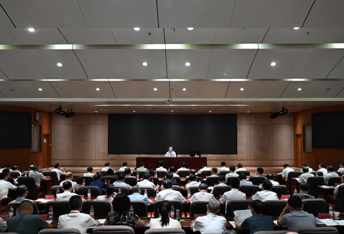 全省高校党委书记、校长政治能力提升专题培训班开班 沈晓明作专题报告