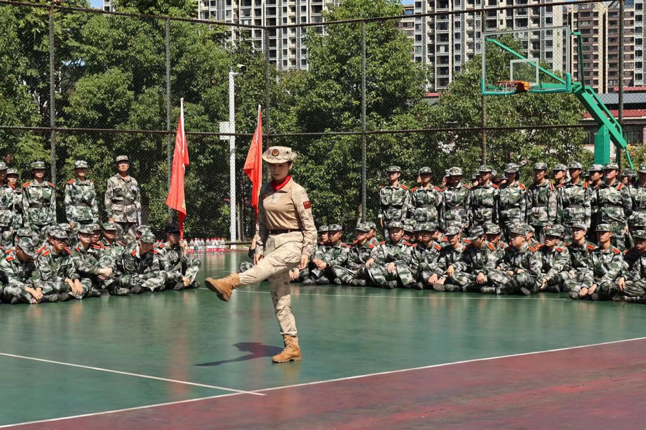 军训校园.jpg