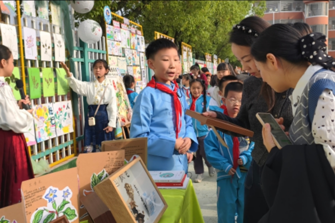 “梦飞翔”专家组走进临湘校园  见证阅读教育新气象