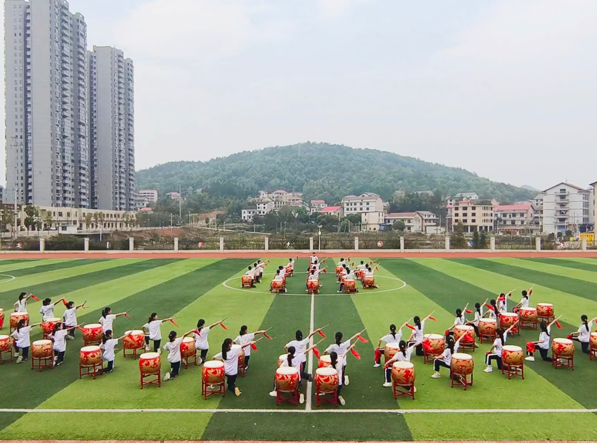 娄底市娄星区：校服采购“阳光操作”  公开透明守护教育公平